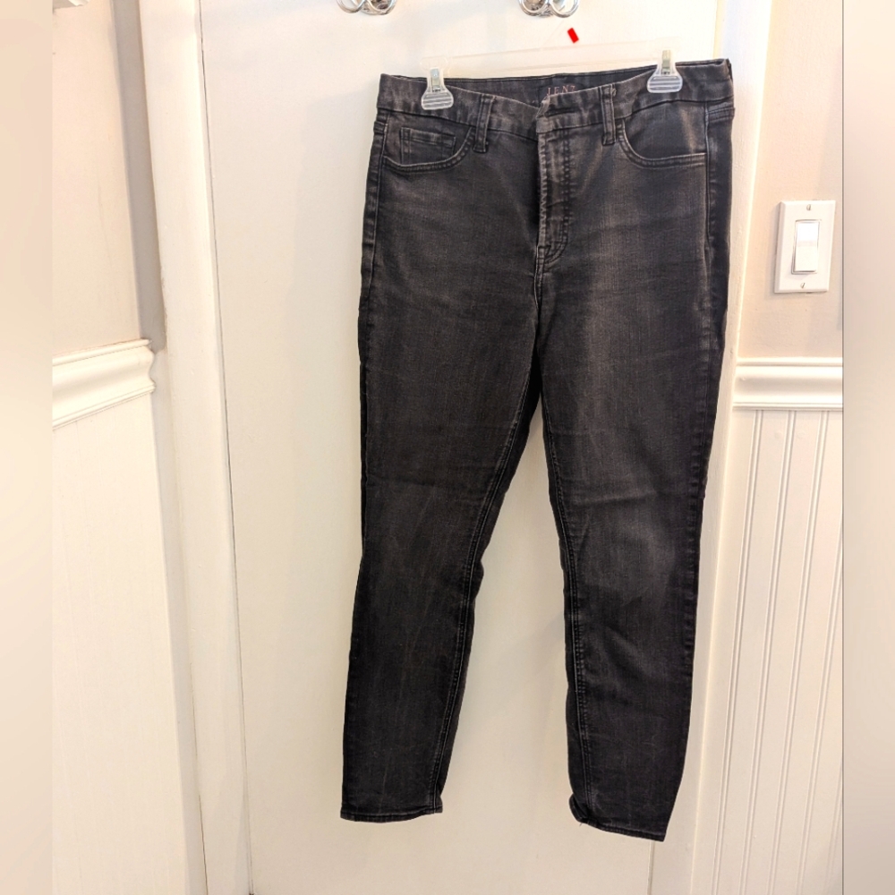 Stylish Charcoal Skinny Jeans